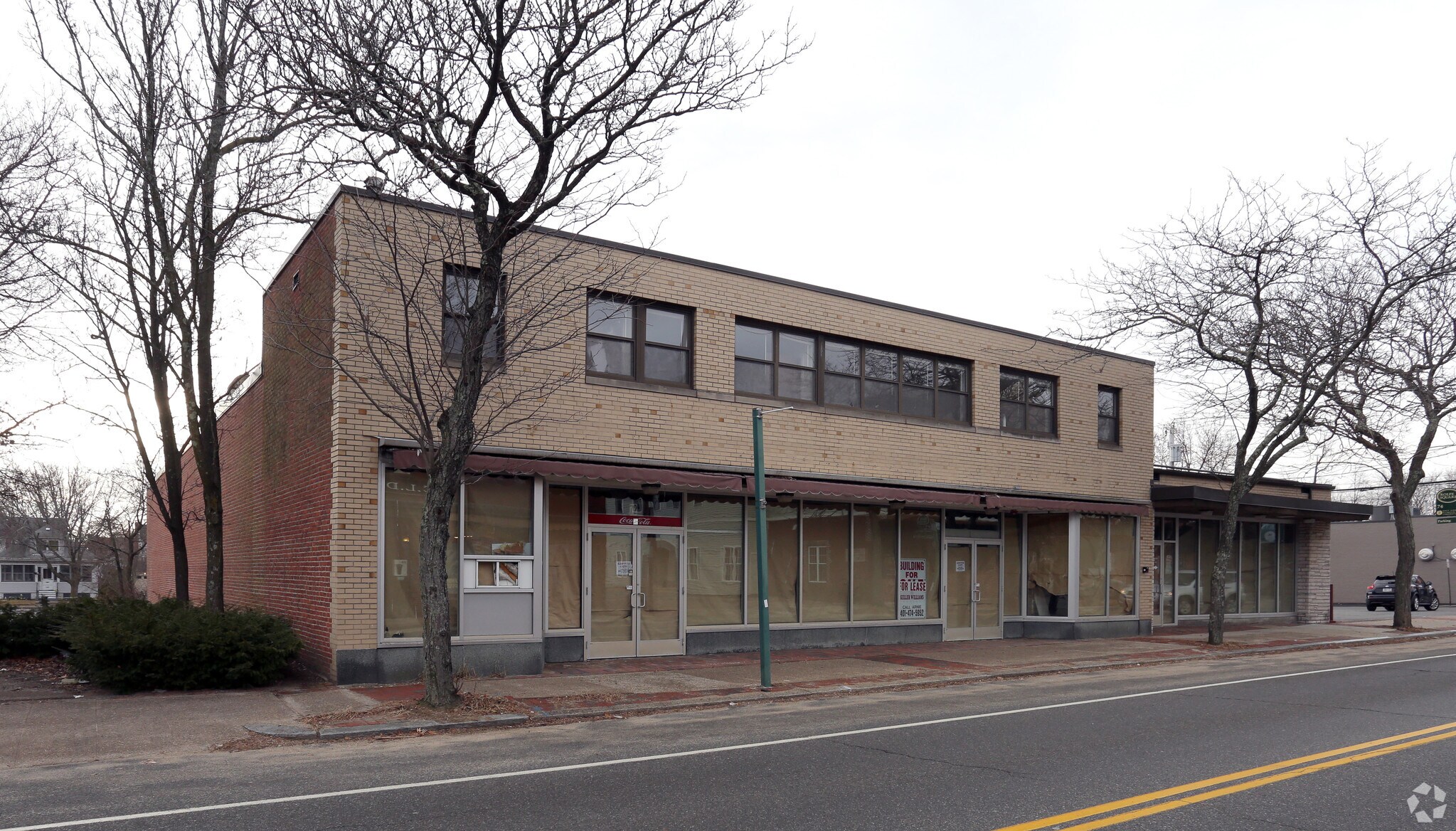 72 Rolfe Sq, Cranston, RI for sale Primary Photo- Image 1 of 1