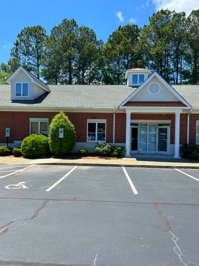 3624 Shannon Rd, Durham, NC 27707