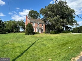 62 ACRES, 1805 BRICK HOUSE AND OUTBUIDINGS - Barndominium