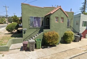 7300-7302 Ney Ave, Oakland CA - Duplex Property