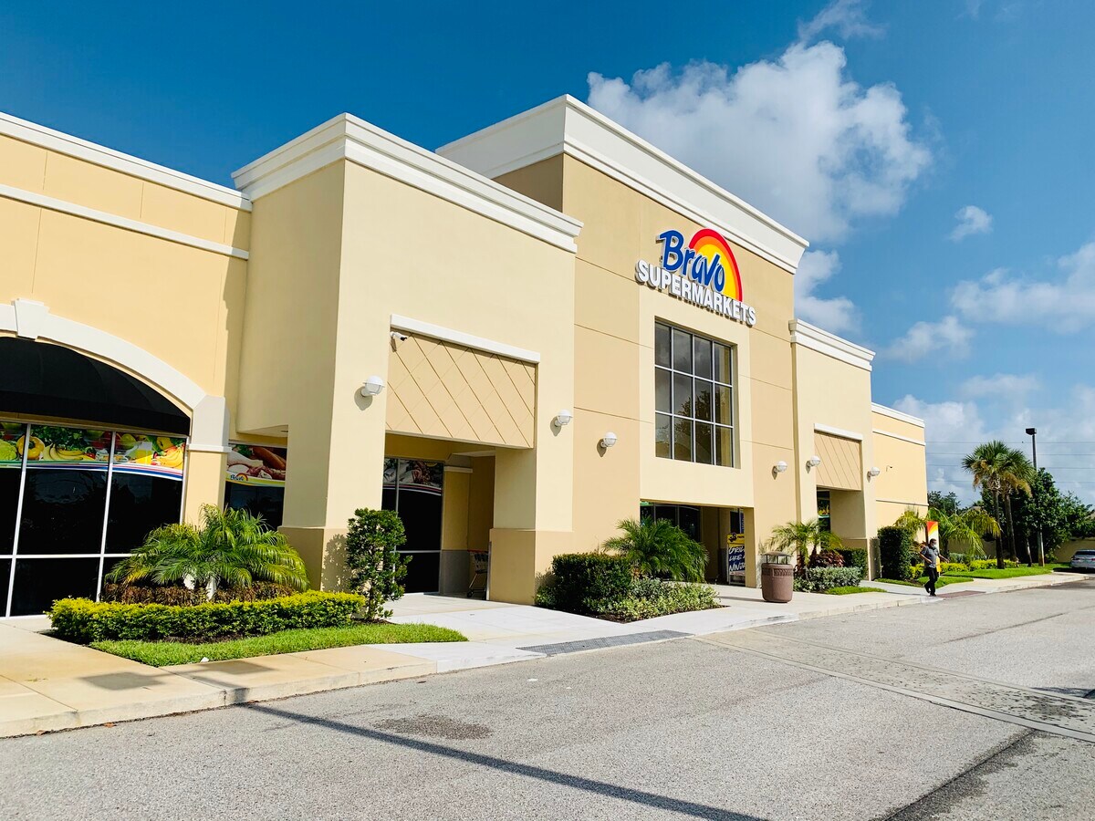 12402 S Orange Blossom Trl, Orlando, FL 32837 Orange Blossom Commons