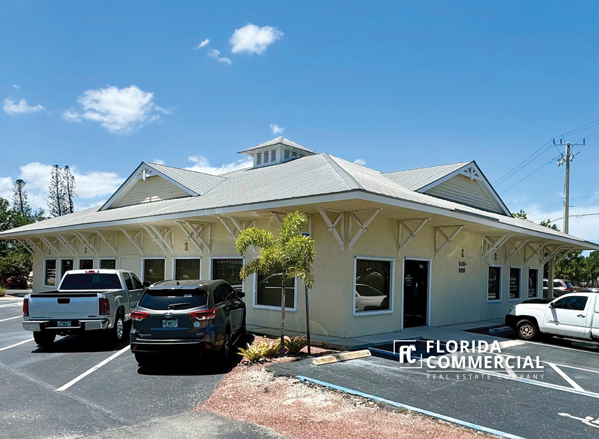 510-526 SE Dixie Hwy, Stuart, FL for lease Building Photo- Image 1 of 17