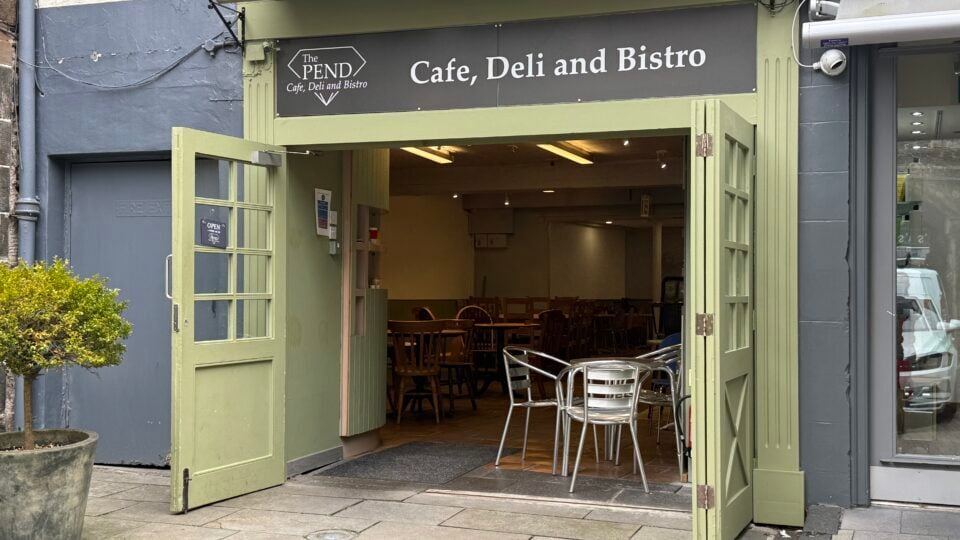 81 Port St, Stirling for lease Building Photo- Image 1 of 5