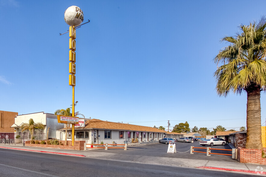 1701 Fremont St, Las Vegas, NV for sale - Primary Photo - Image 1 of 1