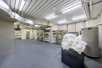 22 Fred St, Lilyfield for lease Interior Photo- Image 1 of 5