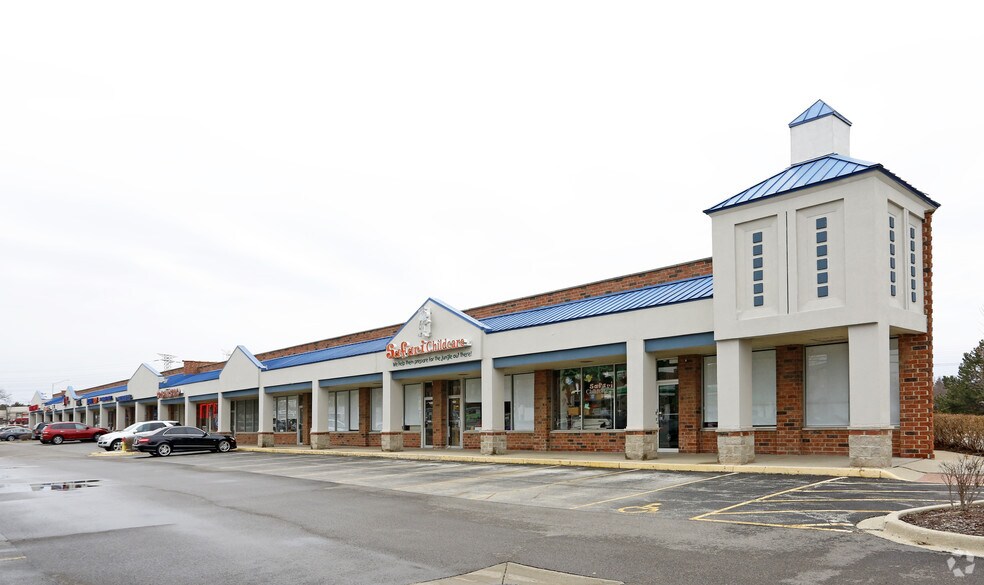 1548-1621 S Busse Rd, Mount Prospect, IL for sale - Primary Photo - Image 1 of 1