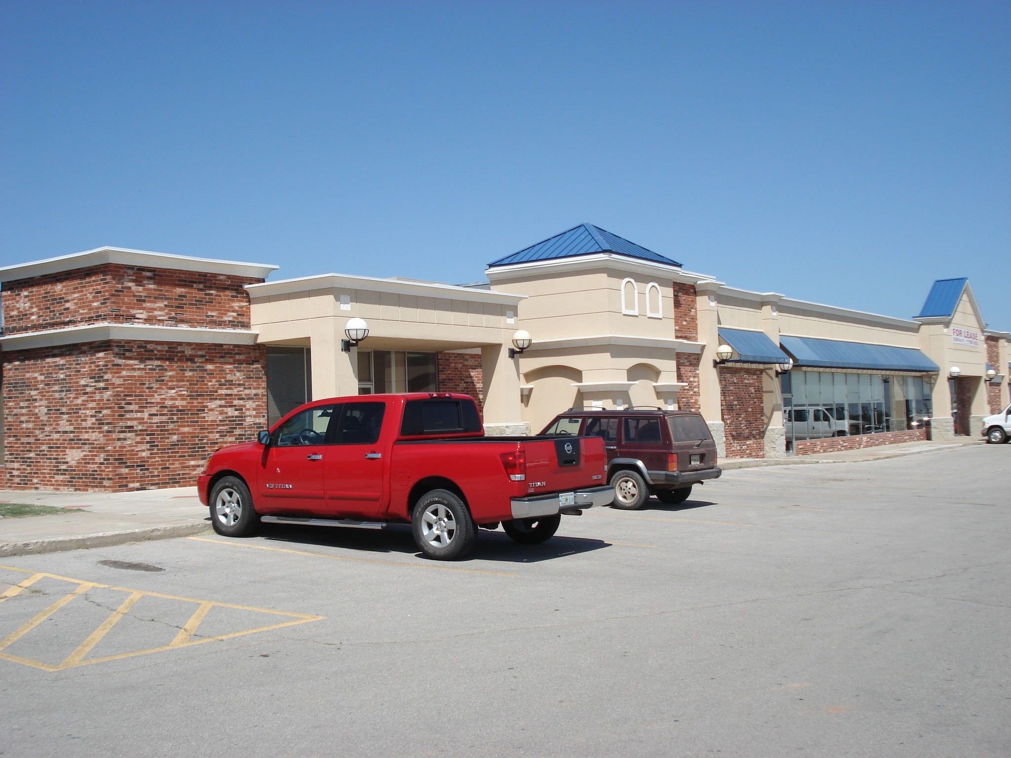 1627-1629 E US Highway 66, El Reno, OK for lease Building Photo- Image 1 of 2