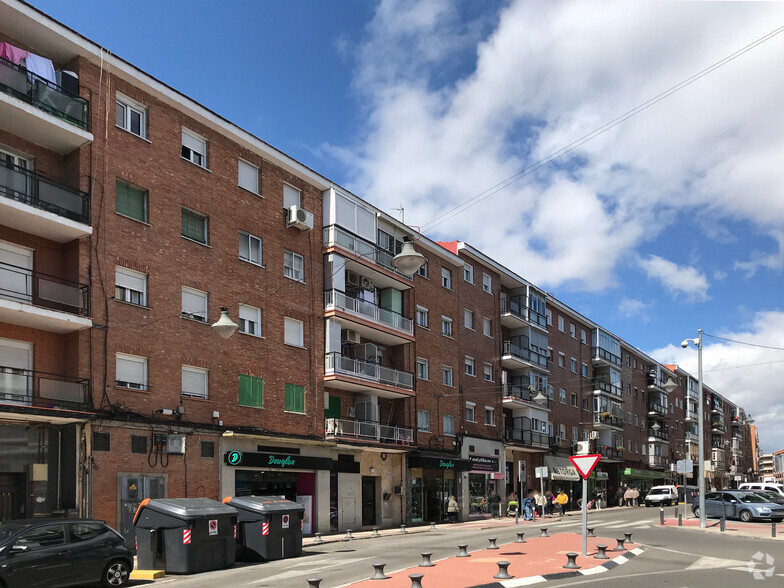 Calle Constitución, 39, Alcobendas, Madrid for lease - Building Photo - Image 1 of 2