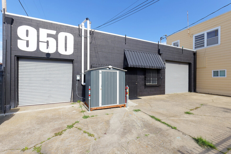 950 54th St, Oakland, CA for lease - Building Photo - Image 2 of 32