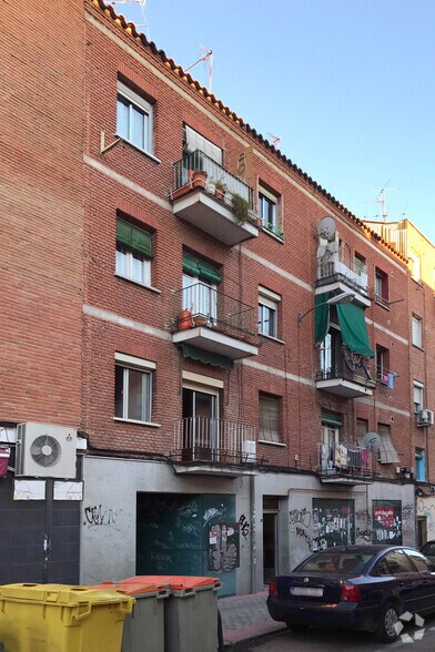Calle del Espinar, 33, Madrid, Madrid for sale - Primary Photo - Image 1 of 1