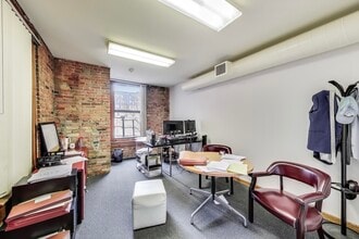 607 W Fulton St, Chicago, IL for lease Interior Photo- Image 2 of 7