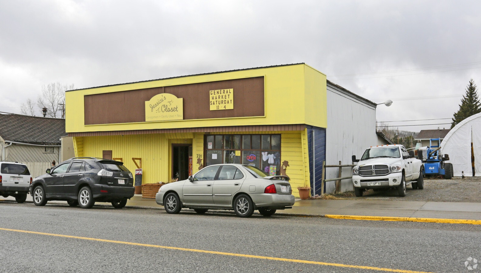 220 Main St, Turner Valley, AB T0L 2A0