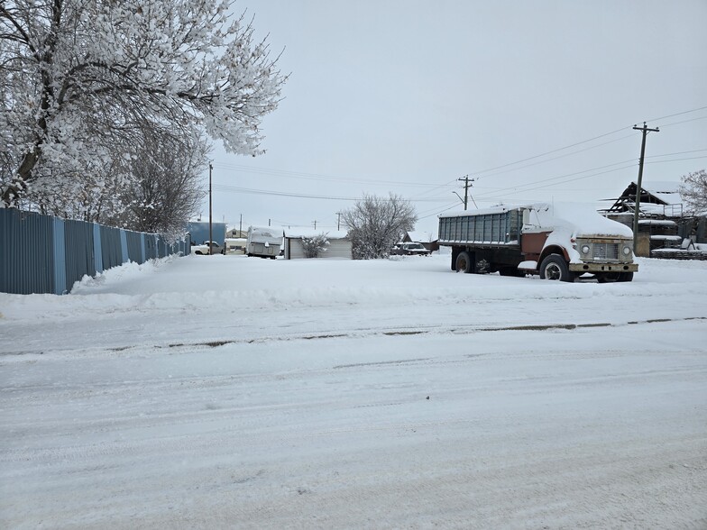 128 1 Ave, Hussar, AB for sale - Building Photo - Image 3 of 5