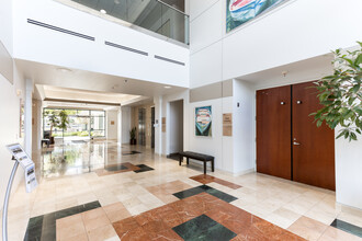 1 Harbor Ctr, Suisun City, CA for lease Lobby- Image 2 of 3