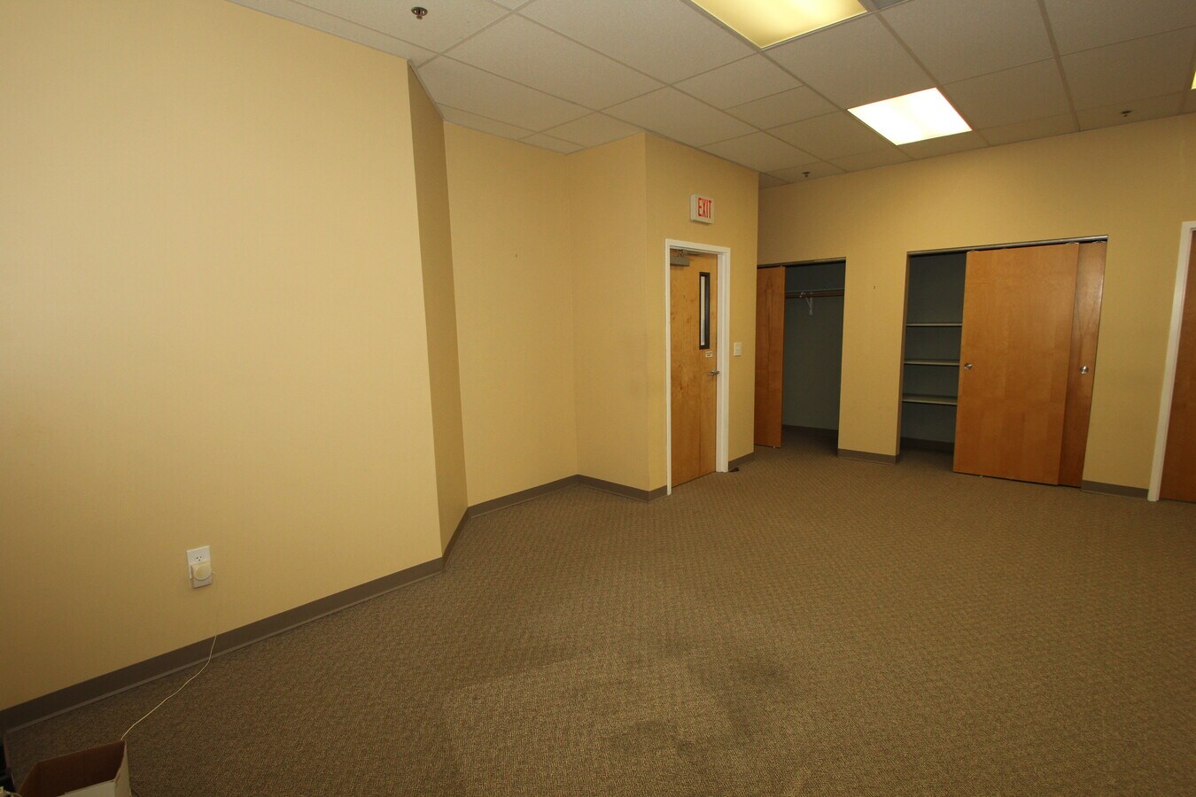 34 Salem St, Reading, MA 01867