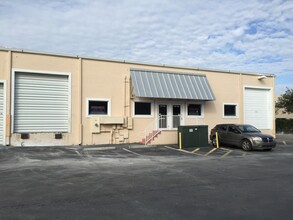 1200-1340 Stirling Rd, Dania Beach, FL for lease Building Photo- Image 2 of 13