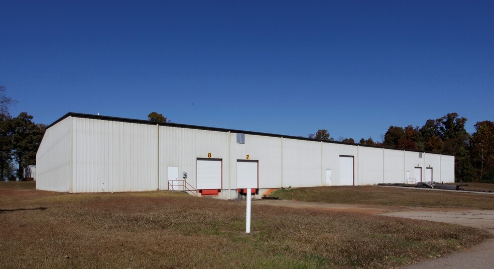 208 Old Fork Shoals Rd, Greenville, SC for lease - Building Photo - Image 1 of 4