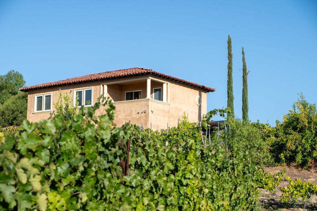 38330 De Portola Rd, Temecula, CA for sale Primary Photo- Image 1 of 1