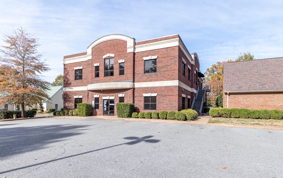 311 Gilead Rd, Huntersville, NC 28078