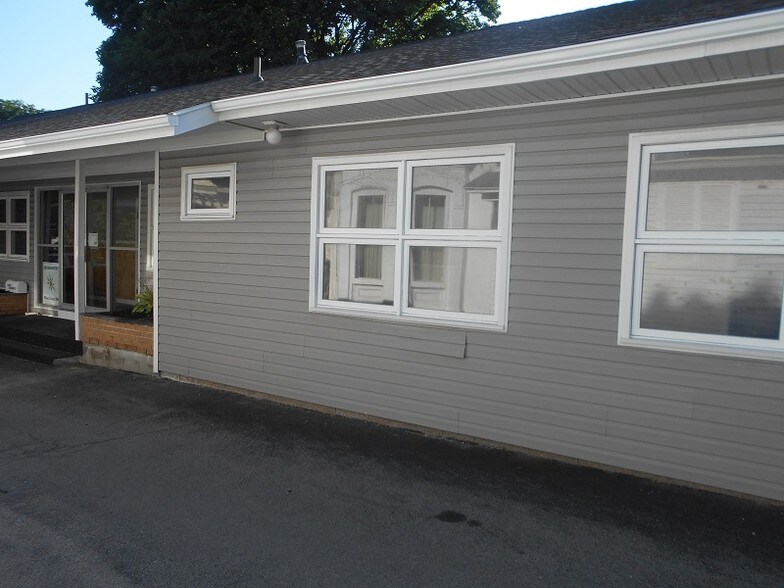 110 High St, Newark, NY for sale - Building Photo - Image 1 of 1