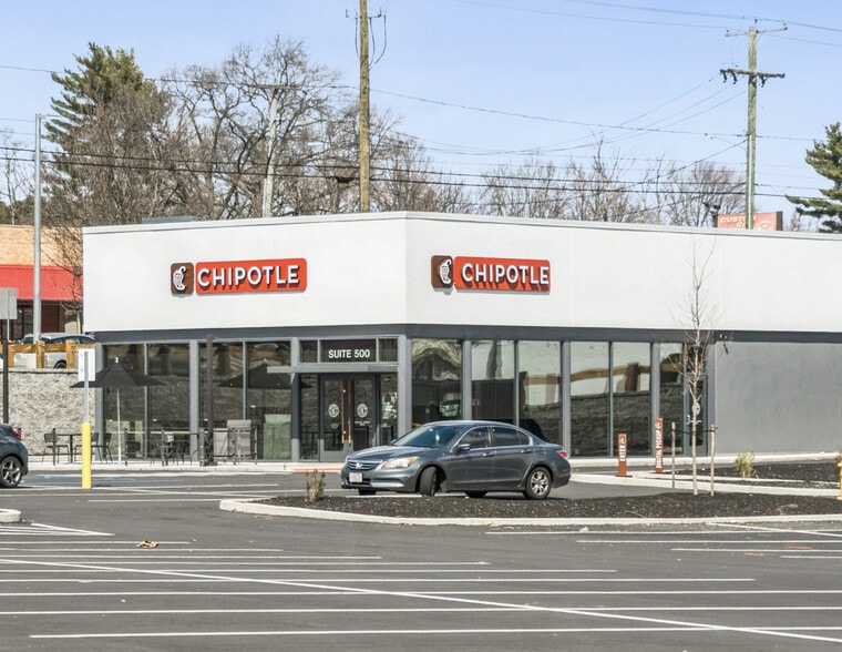 1655 Boston Rd, Springfield, MA for sale - Building Photo - Image 2 of 6