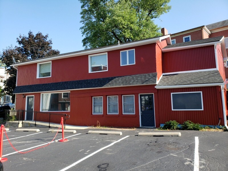 15 Greenwich St, Belvidere, NJ 07823