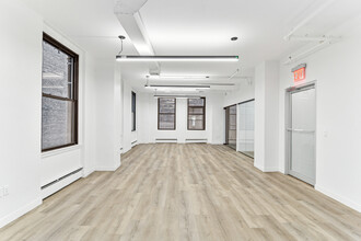 1 W 34th St, New York, NY for lease Interior Photo- Image 2 of 3