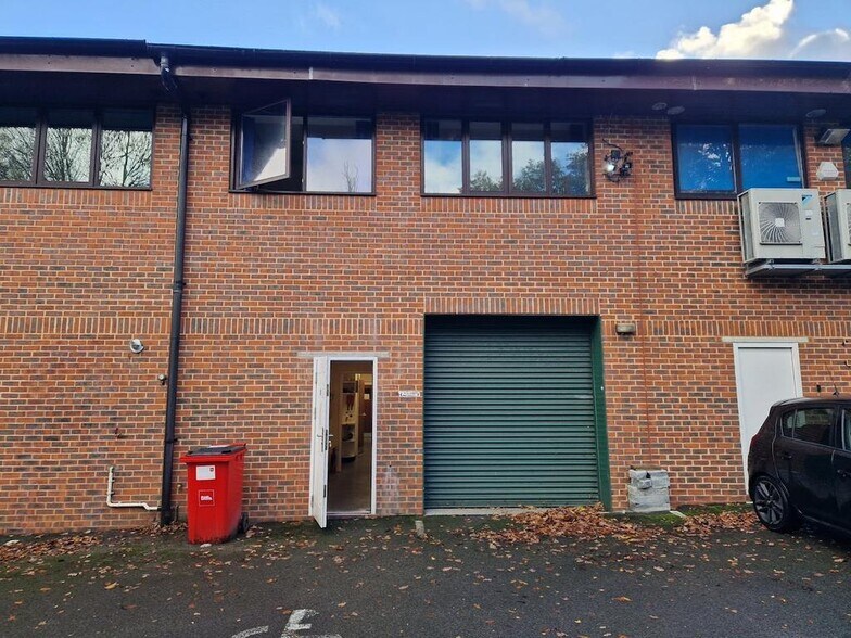 Falcon Ct, Denmead for sale - Building Photo - Image 2 of 3