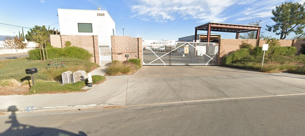 2005 S Date St, Rialto, CA for sale - Building Photo - Image 1 of 1