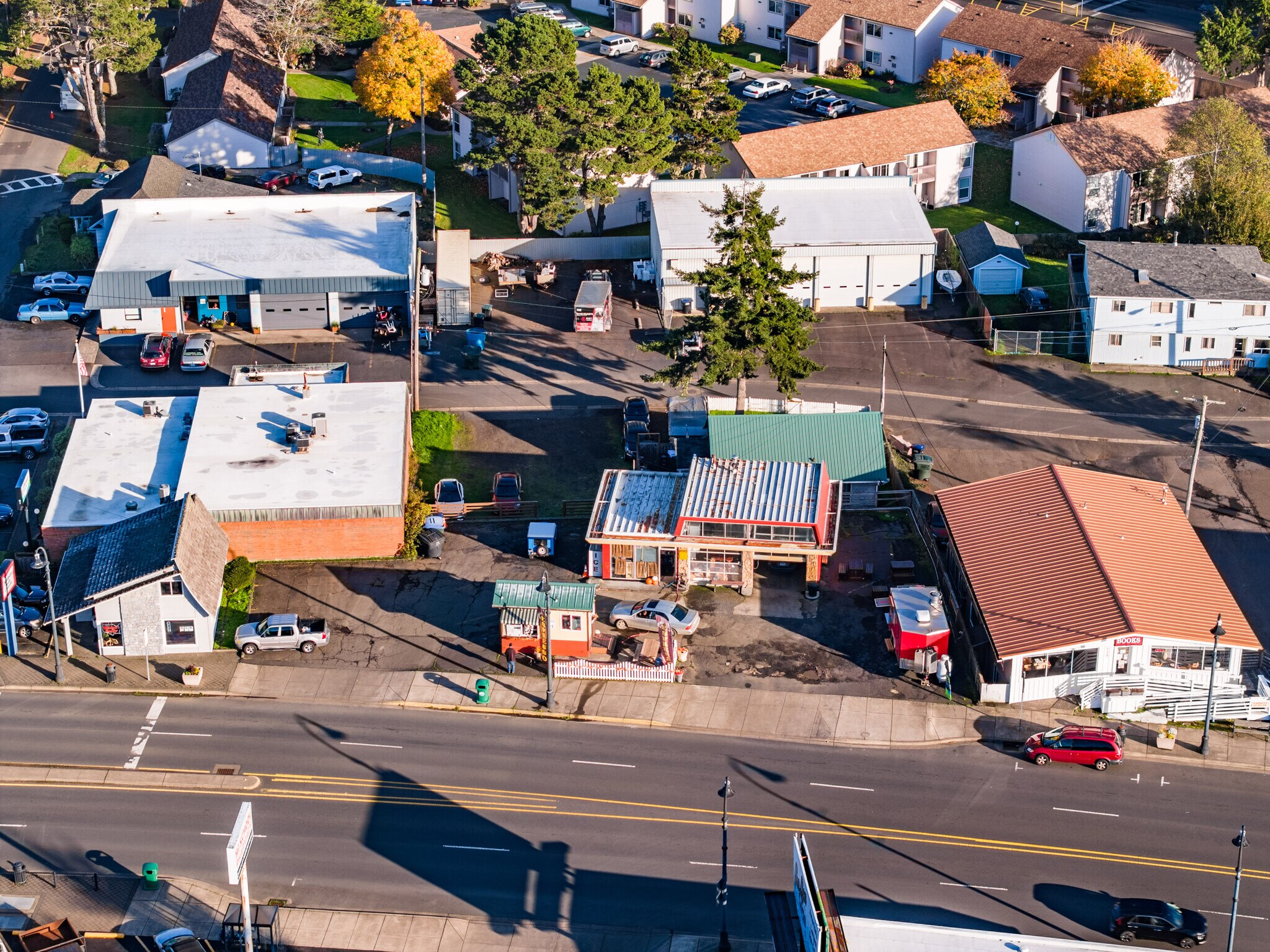 115 SW Highway 101, Waldport, OR 97394 Retail for Sale
