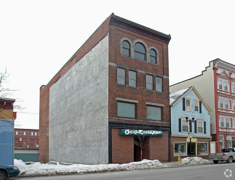 339 Lisbon, Lewiston, ME for sale - Primary Photo - Image 1 of 1