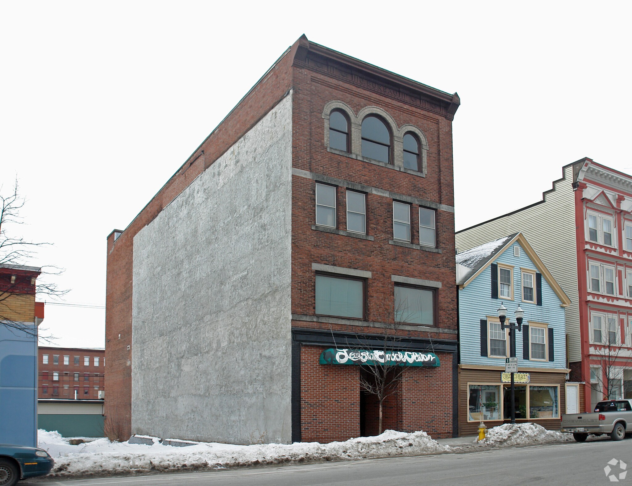 339 Lisbon, Lewiston, ME for sale Primary Photo- Image 1 of 1
