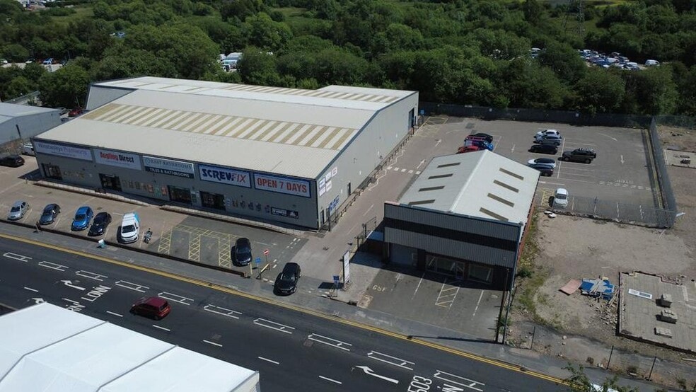 712 Leek Rd, Stoke On Trent for lease - Building Photo - Image 3 of 9