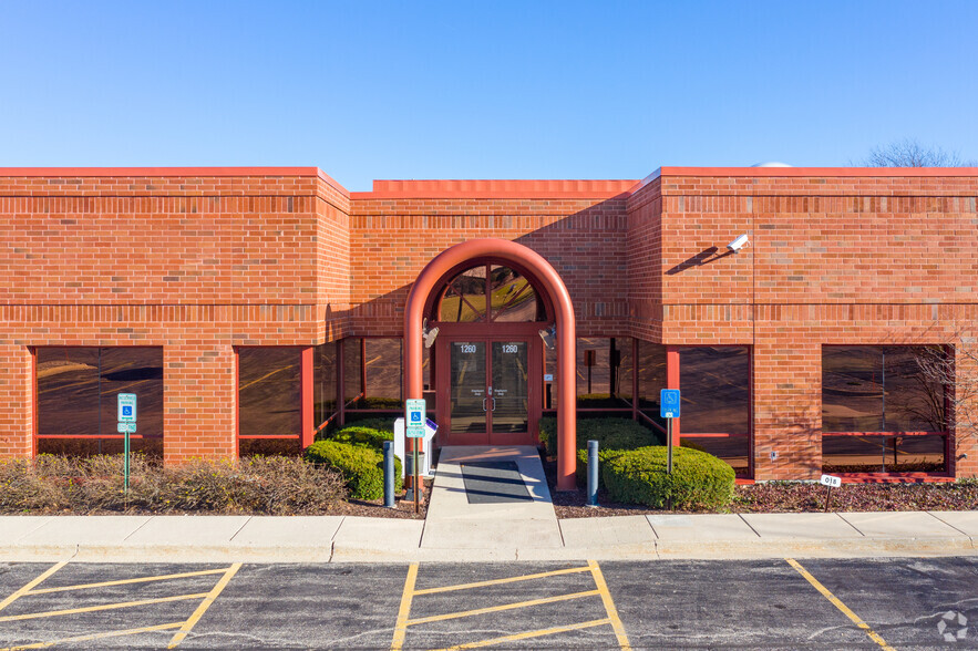 1240-1260 Barclay Blvd, Buffalo Grove, IL for lease - Building Photo - Image 3 of 4