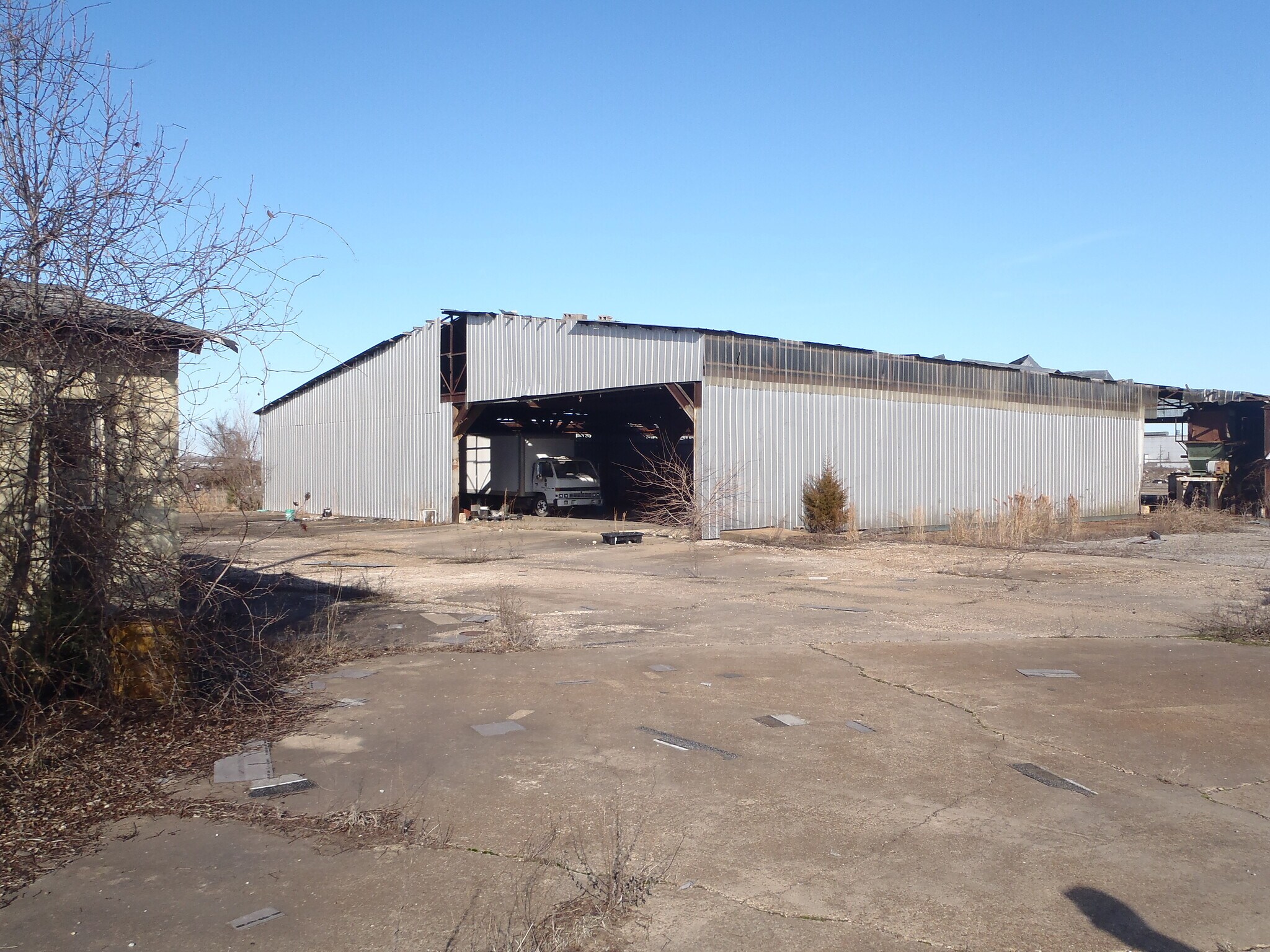 2601 Van Dyke Rd, Newport, AR for sale Primary Photo- Image 1 of 33