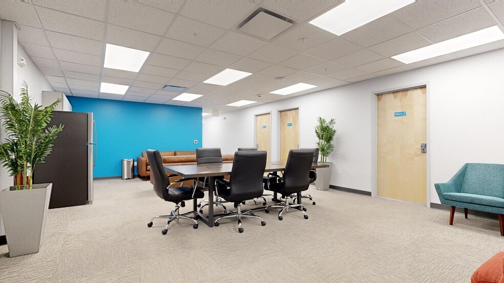 10949 E Peakview Ave, Englewood, CO for lease - Matterport 3D Scan - Image 3 of 46