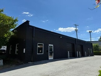 More details for 934 S Chapman St, Greensboro, NC - Retail for Lease
