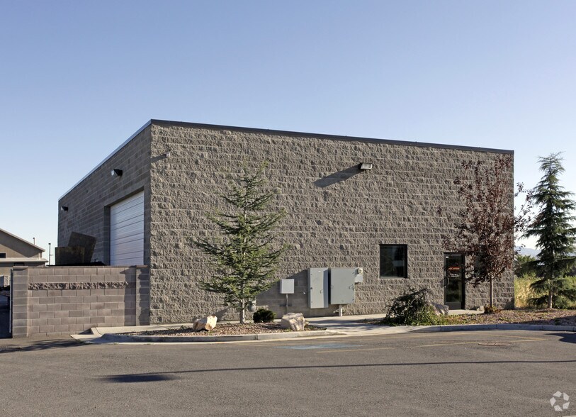 4338 W Farm Rd, West Jordan, UT for sale - Primary Photo - Image 1 of 1