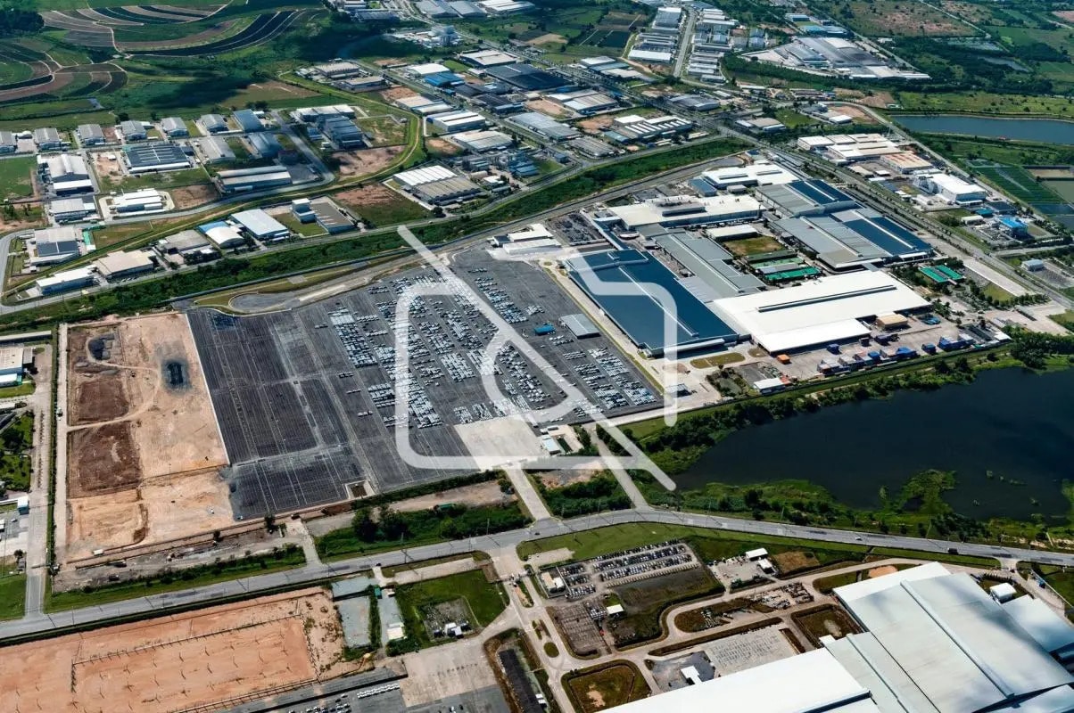 Land in Avrainville for lease Building Photo- Image 1 of 2