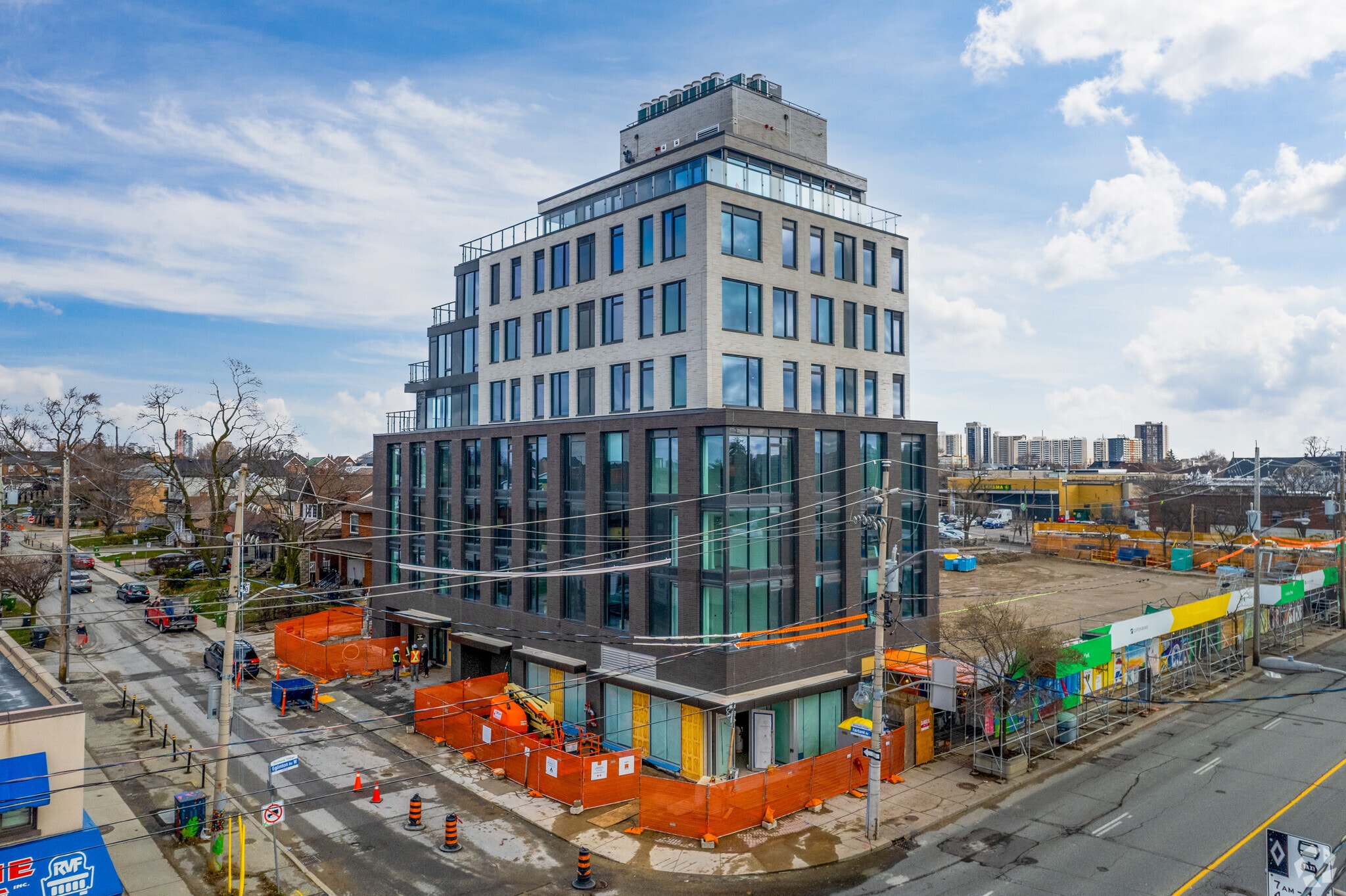 7 Fairbank Av W, Toronto, ON for lease Primary Photo- Image 1 of 5