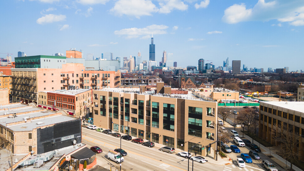 1650 W Adams St, Chicago, IL for lease - Building Photo - Image 1 of 12