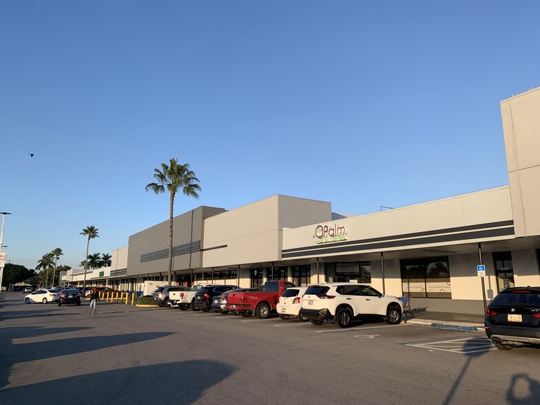 16789-16935 NW 67th Ave, Miami, FL for lease - Building Photo - Image 2 of 4