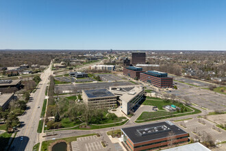 20500 Civic Center Dr, Southfield, MI - aerial  map view