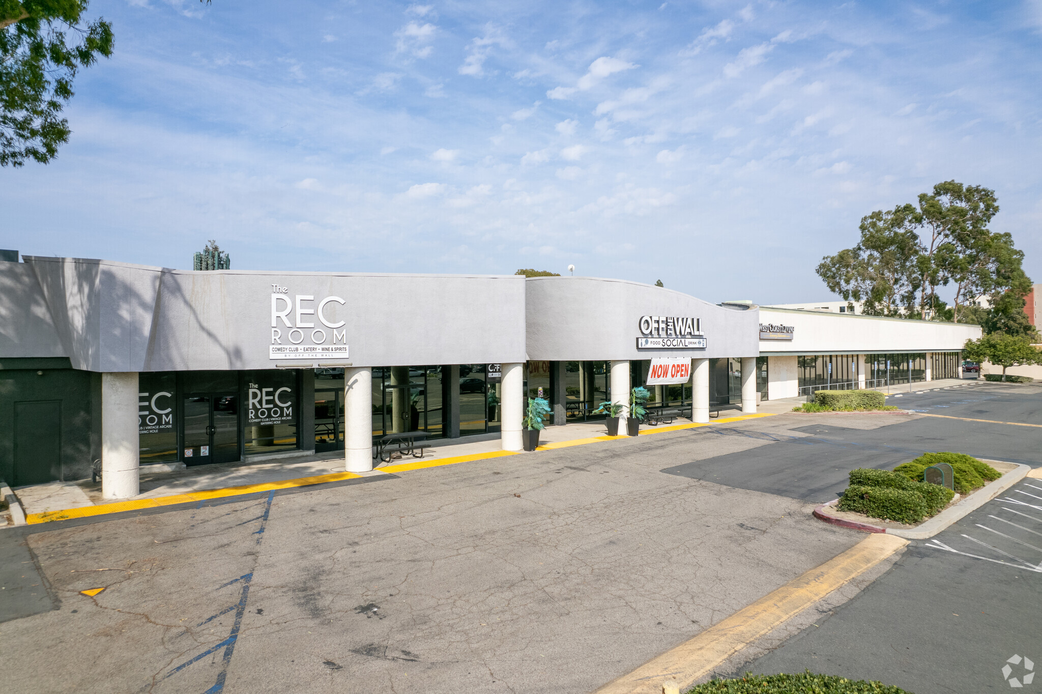 7227 Edinger Ave, Huntington Beach, CA for sale Primary Photo- Image 1 of 1