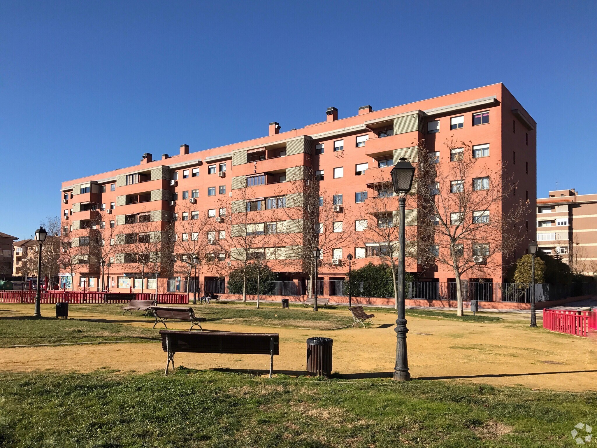 Multifamily in Humanes de Madrid, Madrid for sale Primary Photo- Image 1 of 1