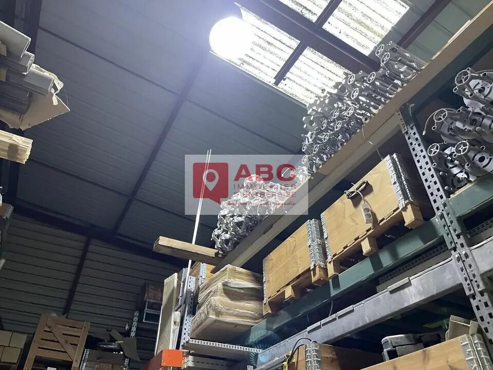 Flex in Saint-Chinian for sale Interior Photo- Image 1 of 5