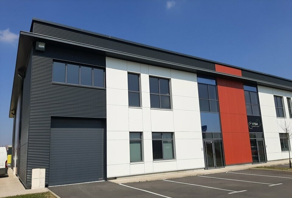 Flex in Lieusaint for lease Primary Photo- Image 1 of 2