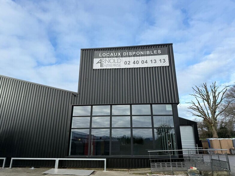 Flex in Theix-Noyalo for lease - Building Photo - Image 2 of 5