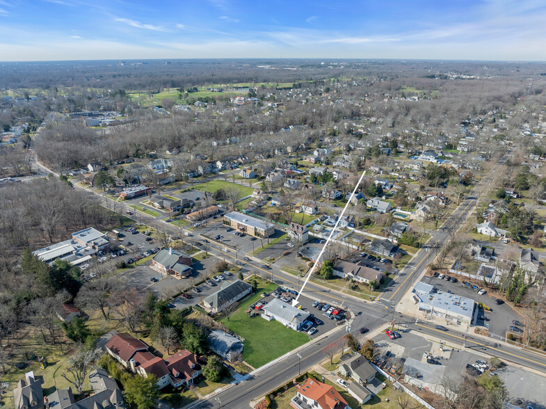 207 Monmouth Rd, Oakhurst, NJ for sale - Aerial - Image 3 of 14