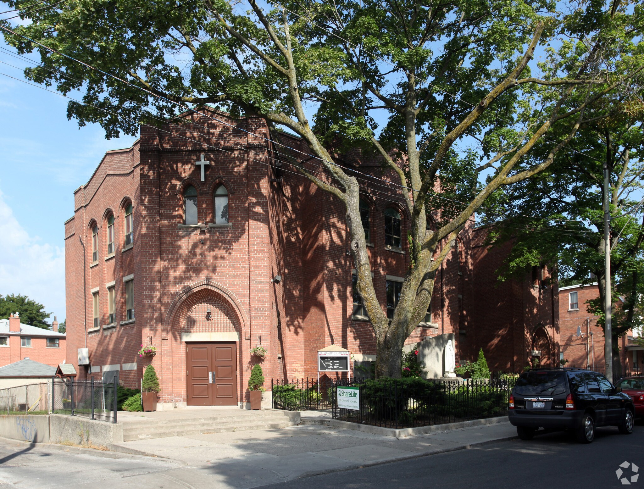 12 Pauline Av, Toronto, ON for sale Primary Photo- Image 1 of 1